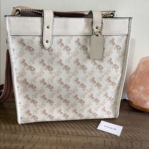Coach Field Tote (regular size)